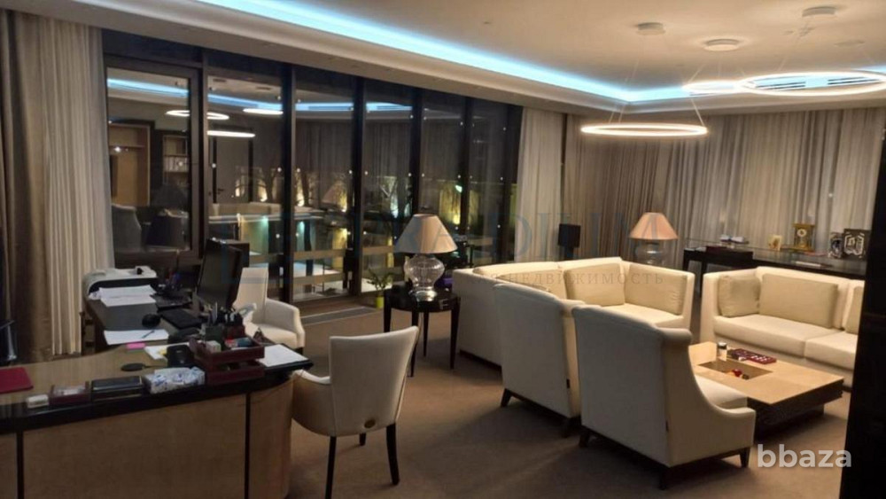 Сдается офисное помещение 262 м² Москва - изображение 1