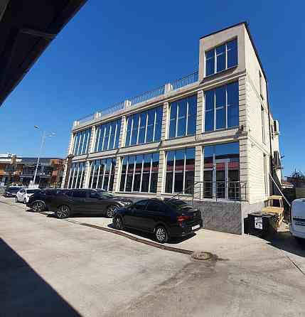 Торговое помещение 205.9 м2 в аренду Сочи