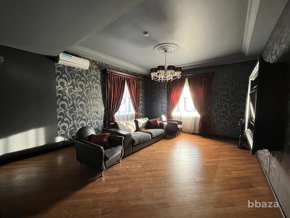 Продается офисное помещение 201 м² Москва - изображение 1