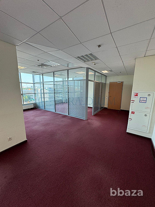 Сдается офисное помещение 168 м² Москва - изображение 2