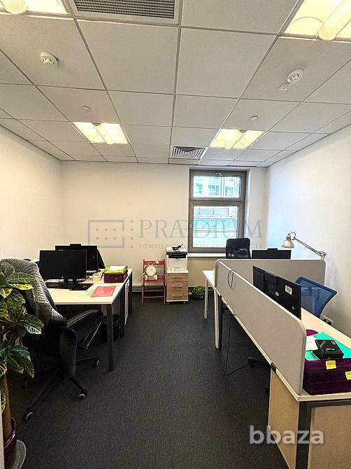 Сдается офисное помещение 952 м² Москва - изображение 1