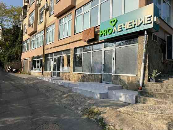 Сдаю коммерческое помещение на 1 этаже в центральном район г. сочи Сочи