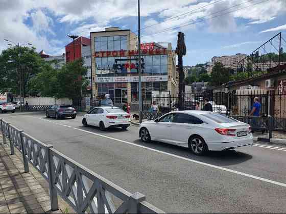 Сдаю коммерческое помещение площадью 205,9 кв.м. в центре Сочи у дороги Сочи