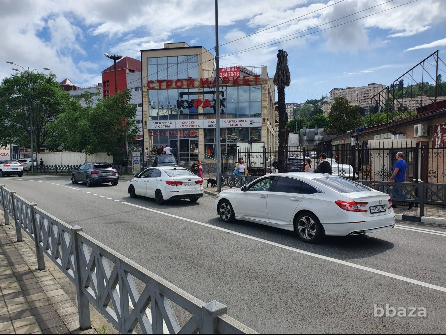 Сдаю коммерческое помещение площадью 205,9 кв.м. в центре Сочи у дороги Сочи - изображение 2