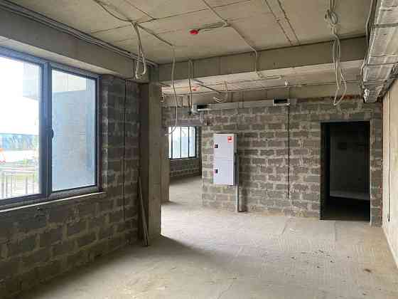 Сдаю коммерческое помещение на 1 этаже площадью 93 кв.м. в Адлерском районе Сочи