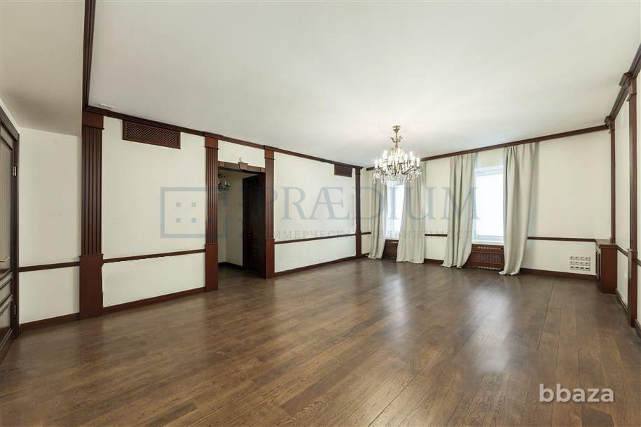 Продается офисное помещение 617 м² Москва - изображение 1