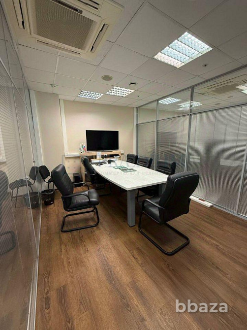 Сдается офисное помещение 594 м² Москва - изображение 1