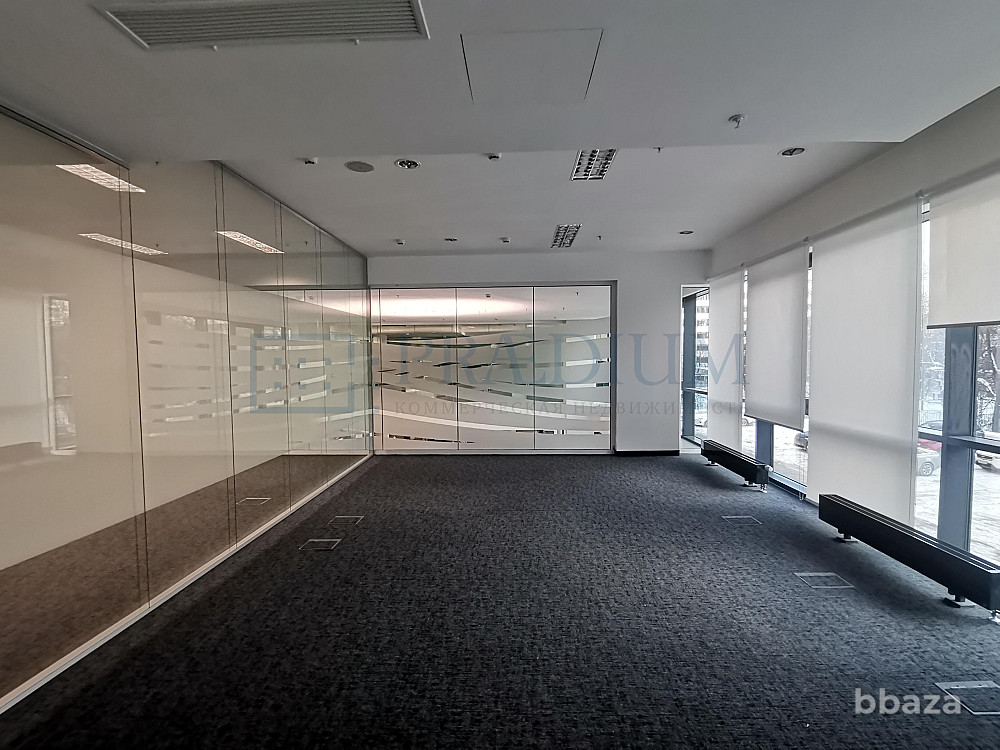 Сдается офисное помещение 575 м² Москва - изображение 2