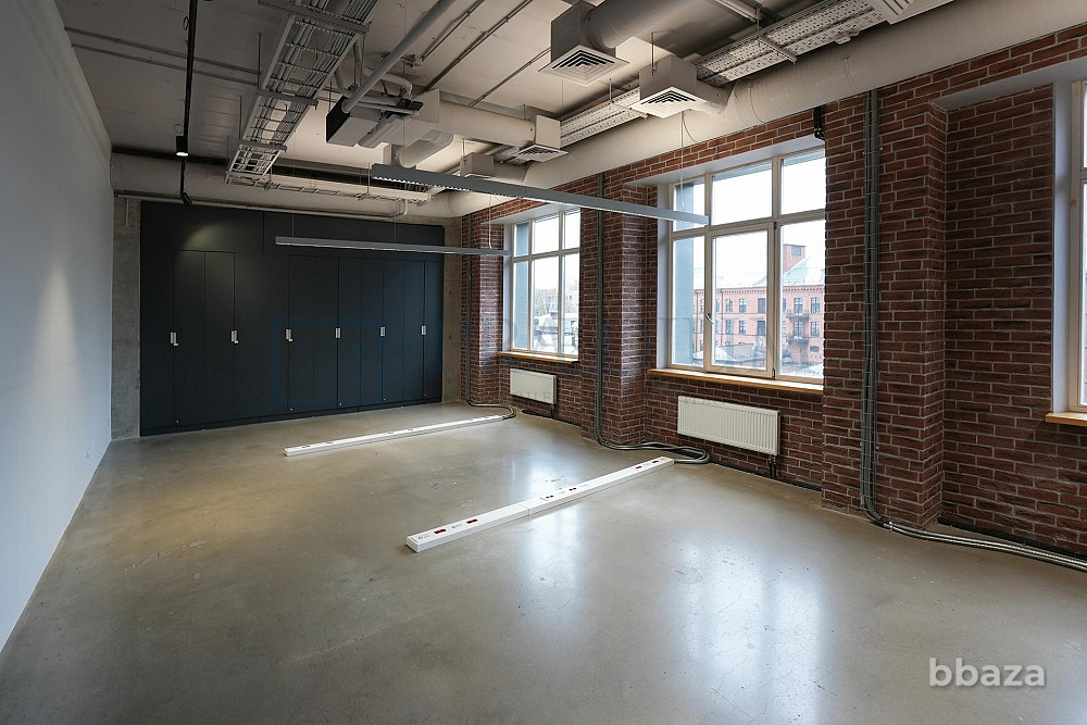 Сдается офисное помещение 929 м² Москва - изображение 4