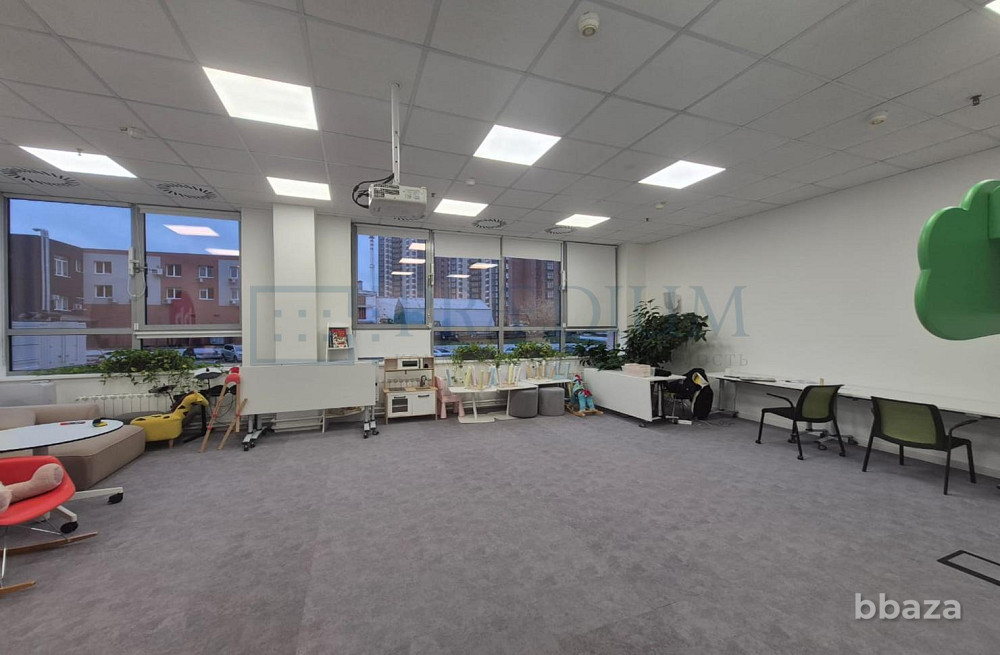 Сдается офисное помещение 342 м² Москва - изображение 1