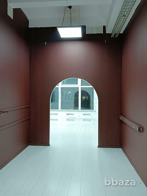 Сдается офисное помещение 646 м² Москва - изображение 9