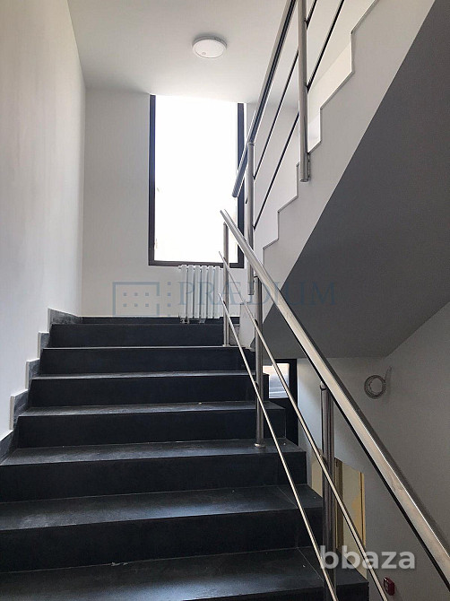 Сдается офисное помещение 980 м² Москва - изображение 7