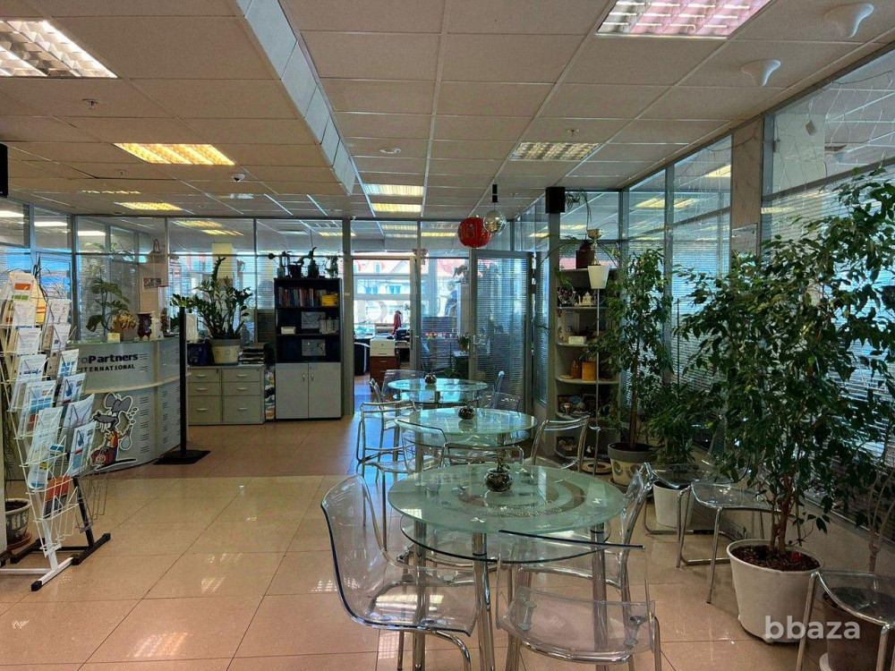 Сдается офисное помещение 454 м² Москва - изображение 4