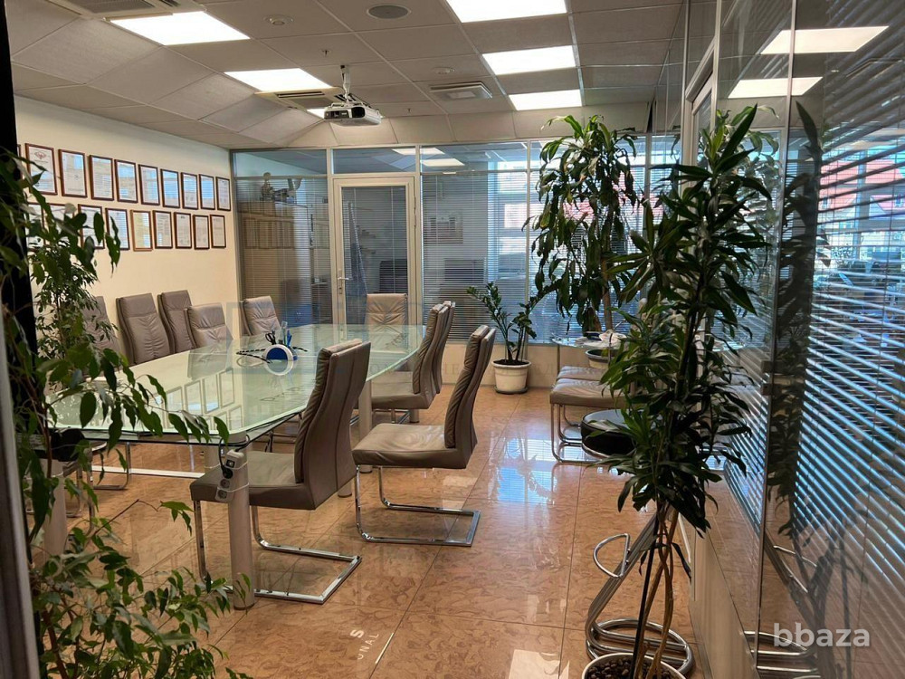 Продается офисное помещение 454 м² Москва - изображение 1