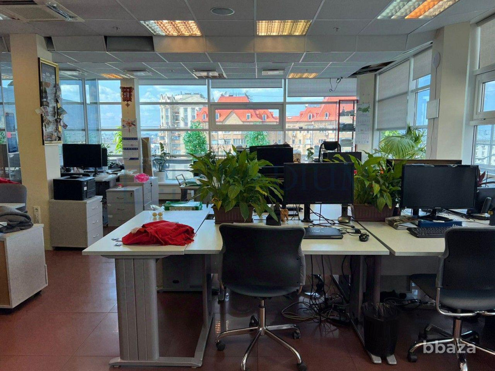 Продается офисное помещение 454 м² Москва - изображение 8
