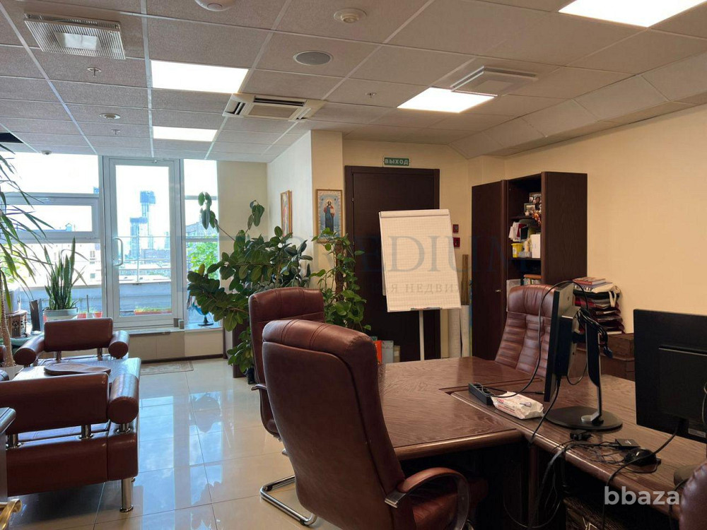 Продается офисное помещение 454 м² Москва - изображение 3