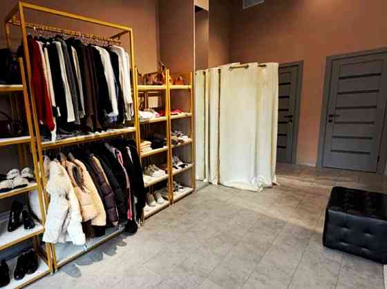 Магазин одежды и обуви. Товар на 1.000.000руб Евпатория