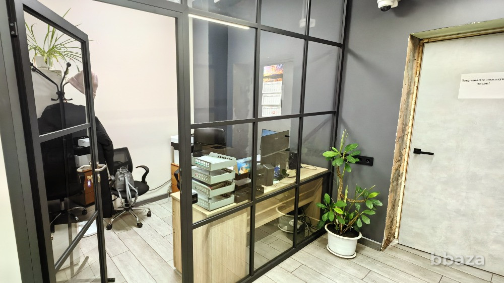 Офис с ремонтом и мебелью 120 м² 5 кабинетов Красноярск - изображение 4