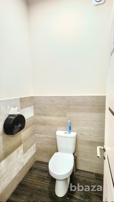 Офис с ремонтом и мебелью 120 м² 5 кабинетов Красноярск - изображение 8