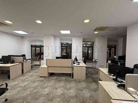 Сдается офисное помещение 468 м² Москва