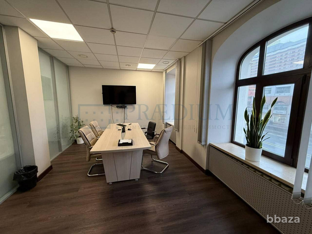 Сдается офисное помещение 253 м² Москва - изображение 2