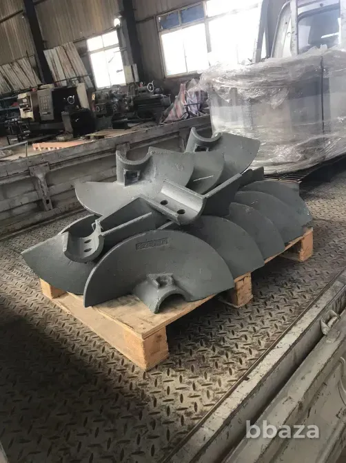 Отвалы для асфальтоукладчиков, отвалы с двумя отверстиями, отвалы с одним о Санкт-Петербург - изображение 2