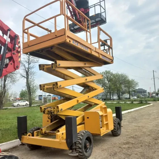 Продажа ножничных подъемников / купить самоходный строительный подъёмник Краснодар