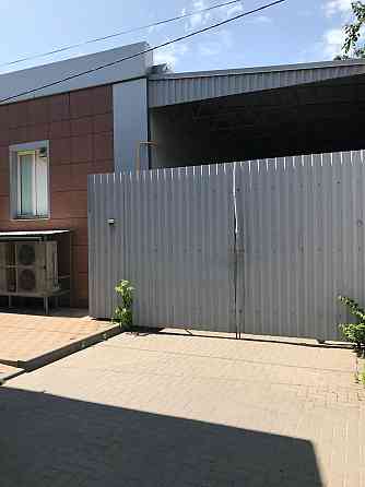 Торговое помещение 456.6 м2 в аренду Таганрог