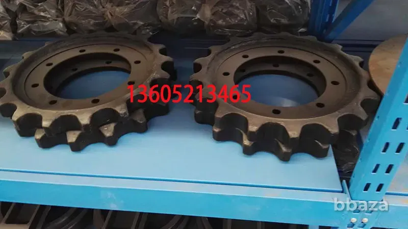 Изготовленные на заказ звездочки для асфальтоукладчиков, ходовые шестерни, Санкт-Петербург - изображение 1