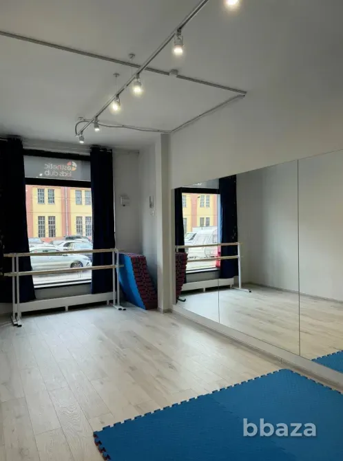 Отдельное помещение с ремонтом и витринами на 1 эт. в новом ЖК Санкт-Петербург - изображение 5