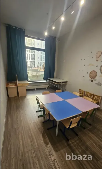 Отдельное помещение с ремонтом и витринами на 1 эт. в новом ЖК Санкт-Петербург - изображение 6