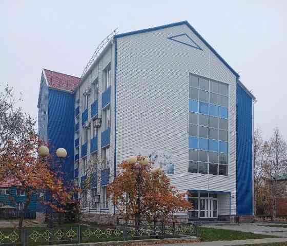 Здание общей площадью 1024,2 в пгт.Игрим Ханты-Мансийский АО