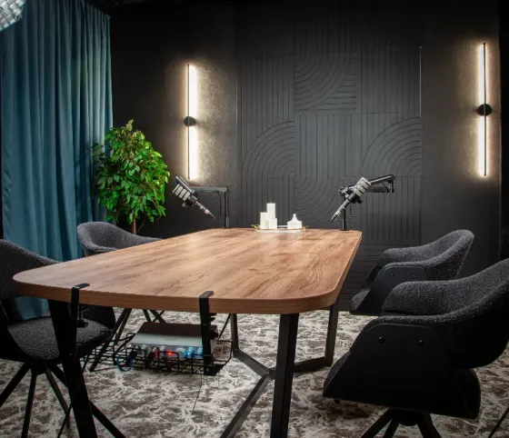 Аренда студии для записи подкаста Искусство Подкаста Москва