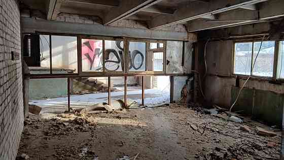 Административно-производственное здание  общей площадью 1096,8 кв.м Великий Новгород