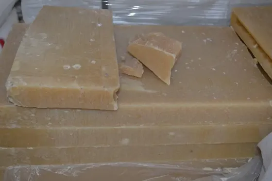 На постоянной основе покупаем парафиносодержащие продукты Новосибирск