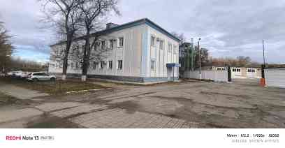 Здание площадью 809 кв.м с земельным участком Троицк