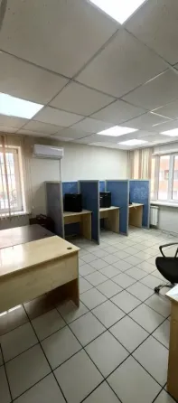 Сдаётся в аренду офисное помещение 233 м² Красноярск