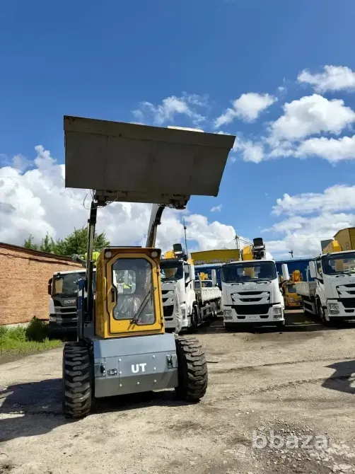 В наличии мини-погрузчик UKB-TRACK UT85GH, 2026 год Благовещенск - изображение 6