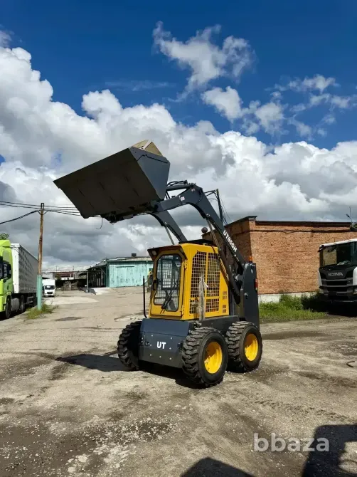 В наличии мини-погрузчик UKB-TRACK UT85GH, 2026 год Благовещенск - изображение 4