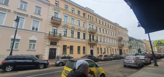 ПСН 108.3 кв.м. на первом этаже в историческом здании Санкт-Петербург