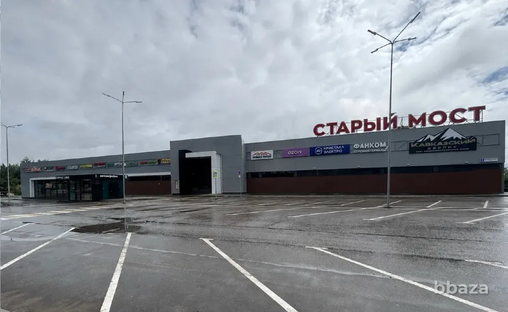 Сдам торговое помещение в ТЦ Старый Мост Киров - изображение 1