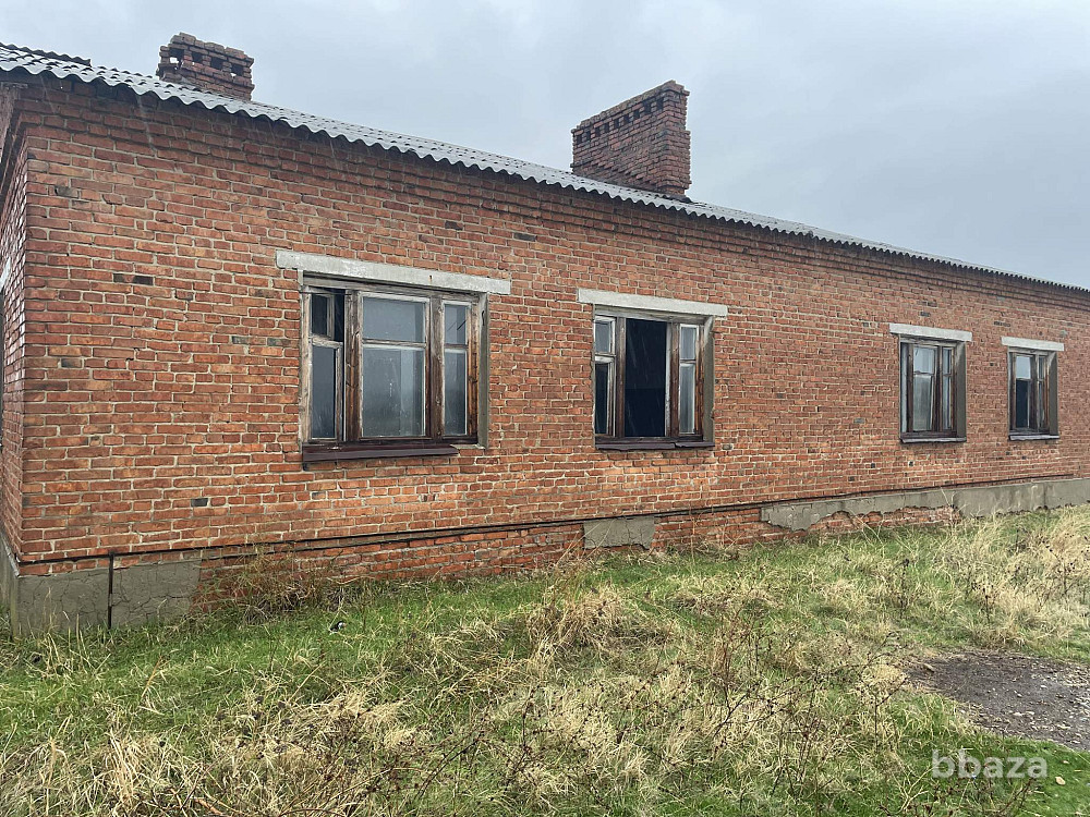 Административное здание 170.5 кв.м с зем. участком, в Джамбечий Адыгея - изображение 1