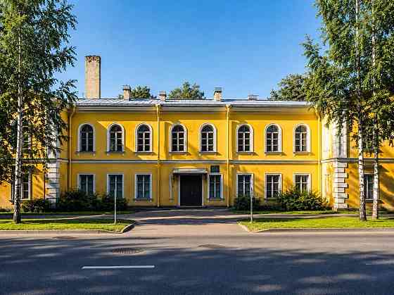 Продается здание 1843.1 м2 Петергоф