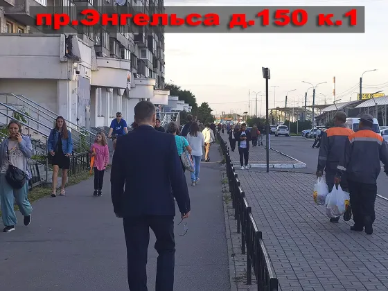 Сдам отличное помещение 70 квм на трафике у метро! Санкт-Петербург