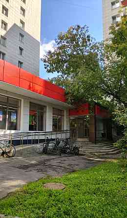 Торговое помещение 438 м2 в аренду Москва