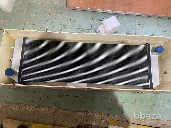 Радиатор охлаждения водяной XB00001928 Hitachi Екатеринбург - изображение 1