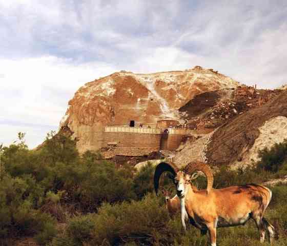 Такси Актау по святым местам Бекет ата (Шопан ата) Караман ата. Актау